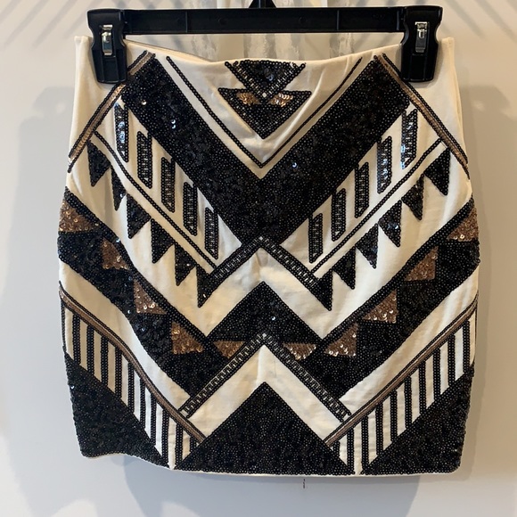 Express sequin mini skirt - Picture 3 of 3